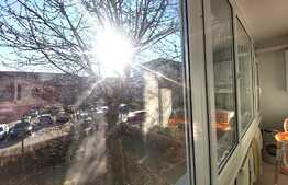 Apartament 3 camere, decomandat, 62 mp, etaj intermediar