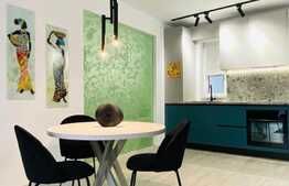 Apartament superb de 2 camere, totul nou, garaj, terasa, zona centrala