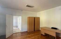 Spatiu de birou, 50 mp, parcare, 2 camere, zona strazii Traian