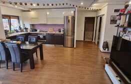 Apartament 2 camere, scara interioara, 102 mp, loc parcare, zona Tautului