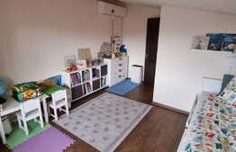 Apartament 2 camere, scara interioara, 102 mp, loc parcare, zona Tautului