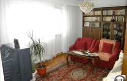 De vanzare apartament cu 3 camere decomandate, 67 mp. Loc de parcare si boxa!