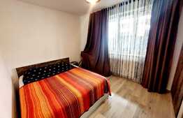 Apartament 3 camere, zona accesibila, parcare, balcon! Zona VIVO