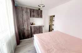 Apartament 3 camere, zona accesibila, parcare, balcon! Zona VIVO