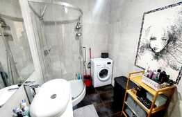 Apartament 3 camere, zona accesibila, parcare, balcon! Zona VIVO