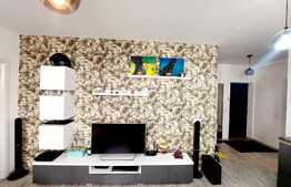 Apartament 3 camere, zona accesibila, parcare, balcon! Zona VIVO