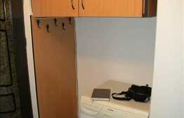 Vanzare apartament 1 camera, 29 mp, cu balcon si boxa la subsol, zona Minerva!