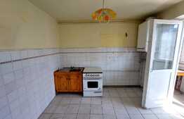 Apartament 3 camere, 64 mp, 2 balcoane, zona Casa Radio!