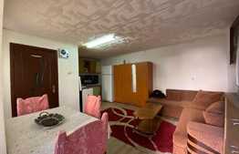 Garsoniera de 30 mp, curte, parcare, zona Junior Residence