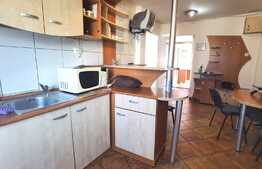 Apartament 4 camere, decomandat, etaj intermediar, garaj, zona Kaufland