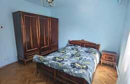 Apartament 4 camere, decomandat, etaj intermediar, garaj, zona Kaufland