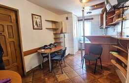 Apartament 4 camere, decomandat, etaj intermediar, garaj, zona Kaufland