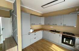 Casa insiruita LA CHEIE, finisaje moderne! Garaj si gradina, zona Terra 