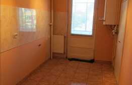 Vanzare apartament 3 camere, 52 mp, zona Taietura Turcului