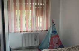 Apartament de 3 camere, decomandat, parcare, zona Tractorul