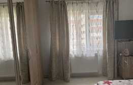 Apartament de 3 camere, decomandat, parcare, zona Tractorul