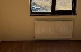 Apartament 3 camere, etaj intermediar, parcare inclusa, zona Stejarului