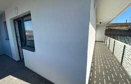 Apartament 2 camere, 49 mp, semifinisat, etaj intermediar, expunere sudica, terasa 19 mp, zona Regal 