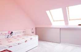 Apartament tip Penthouse de 4 camere pe doua nivele, 130 mp, parcare, terasa 6 mp, Valea Garbaului