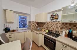 Apartament 3 camere, etaj intermediar, mobilat!