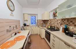 Apartament 3 camere, etaj intermediar, mobilat!