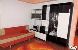 Apartament de inchiriat, la mansarda, 2 camere semidecomandate 60 mp, zona Big