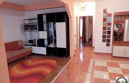 Apartament de inchiriat, la mansarda, 2 camere semidecomandate 60 mp, zona Big