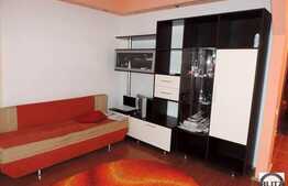 Apartament de inchiriat, la mansarda, 2 camere semidecomandate 60 mp, zona Big