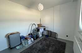 Apartament de lux, 3 camere, 68 mp, parcare, zona Vivo