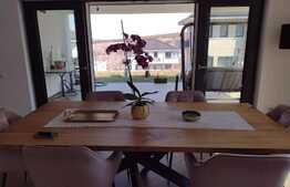 Casa 170 mp, demisol si teren 700 mp, priveliste si confort