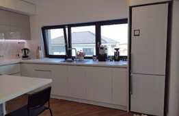 Casa 170 mp, demisol si teren 700 mp, priveliste si confort