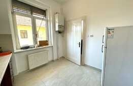 Apartament boem, tavan inalt, 74 mp, acces la gradina, zona Paris