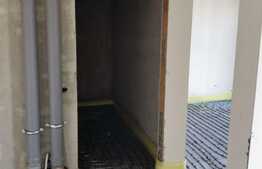 Apartament semifinisat de 2 camere, 38 mp, balcon, priveliste, bloc nou, zona Teilor