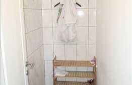 3 camere de vanzare, 68 mp. Boxa inclusa! Are si acces direct din strada!