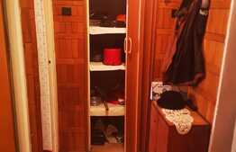 Garsonieră de 24 mp, decomandată, zona Craiter