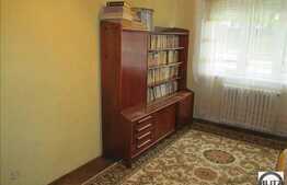 Apartament cu 4 camere decomandate,  recent renovat, parcare,zona strazi Primaverii