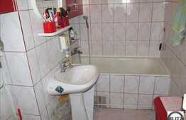 Vanzare apartament 4 camere, 78 mp utili, zona Sirena, cu boxa