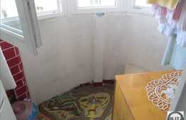 Vanzare garsoniera 28 mp, boxa subsol, zona Aleea Negoiu