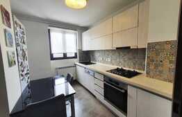 Apartament de 4 camere, etaj intermediar, 2 locuri de parcare, zona Calea București