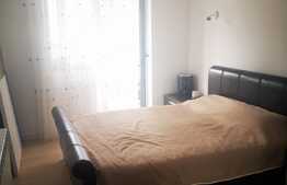 Apartament de 4 camere, etaj intermediar, 2 locuri de parcare, zona Calea București