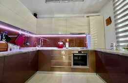 Apartament de lux, 3 camere, 70 mp, gradina, 2 parcari, zona Tineretului