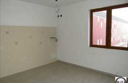 Apartament 3 camere de vanzare in vila, 106 mp utili, zona Stadion CFR