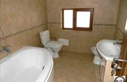 Apartament 3 camere de vanzare in vila, 106 mp utili, zona Stadion CFR