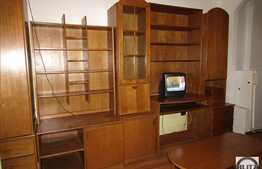 Garsoniera 28 mp utili, zona strazii Detunata