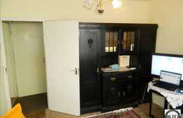 Vanzare 2 camere, 47 mp, decomandat in zona Complexului Mercur, boxa si parcare