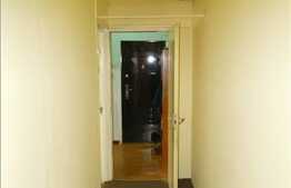 Vanzare 2 camere, 47 mp, decomandat in zona Complexului Mercur, boxa si parcare