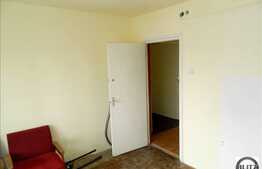 Vanzare 2 camere, 47 mp, decomandat in zona Complexului Mercur, boxa si parcare