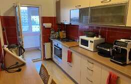 Apartament de 3 camere, 75 mp, zona Spitalul Judetean