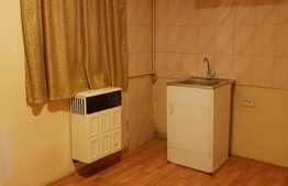 Garsoniera de 12 mp, zona Bartolomeu