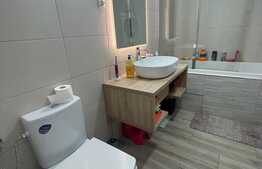 Apartament 3 camere, lux, 86 mp, parcare subterana, zona Vivo